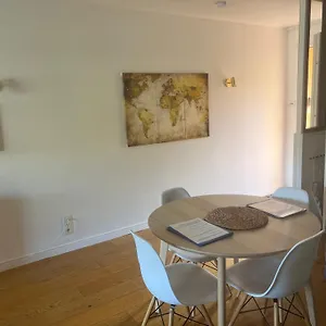 https://magnifique-appartement-a-cassis-pres-du-port-parking.fr-provencehotel.com